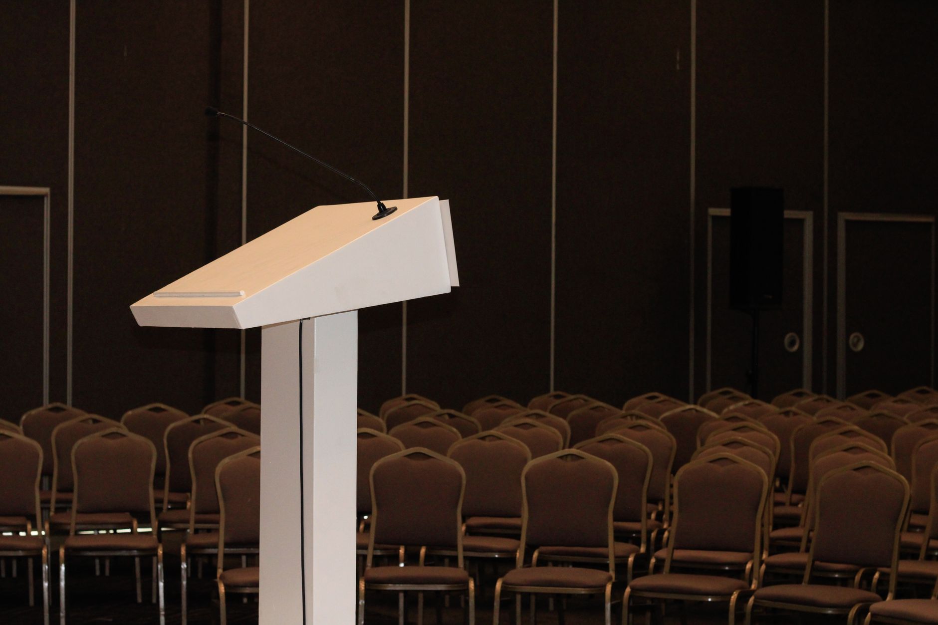 6. Peer Leadership: When Members Become the Experts
